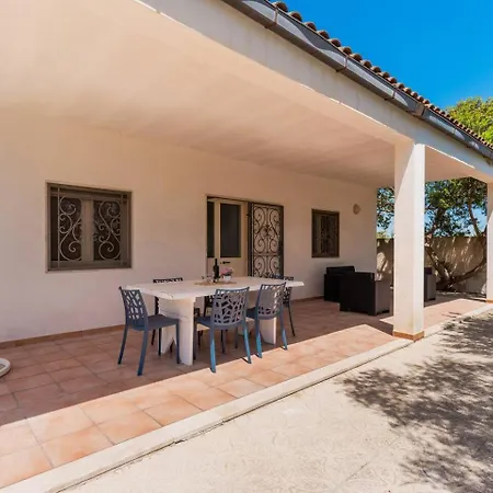 Villa Iris Punta Prosciutto Exterior photo